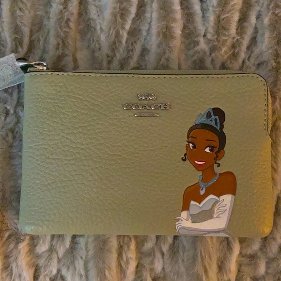 NWT Coach Disney Tiana wristlet/ card holder